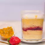 Bolo de colher Mracuja com Morango