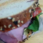 EMPAREDADO DE ROAST BEEF