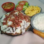 Contra Filé com queijo e bacon
