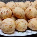 Pão de Queijo Calabresa