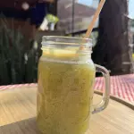 Pepino, limón y menta.