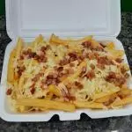 Fritas com Queijo e Bacon (Porção)