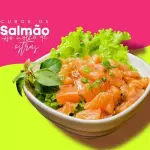 Cubos de salmão ao molho de ostra