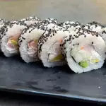 Urumaki ajonjolí con proteína