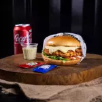 CHICKEN BURGUER