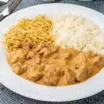 Strogonoff de carne de sol