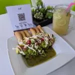 Flautas con Pollo