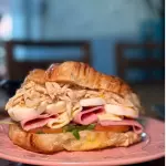 CROISSANT DE POLLO