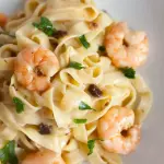 Fettuccine ao molho com camarões2 pe