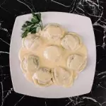Sorrentinos c/crema y/o Salsa roja