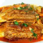Almuerzo con Costilla a la Cerveza