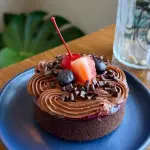 Tartelete de chocolate c/ f.vermelha