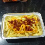 Batata com cheddar e bacon
