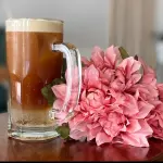 Americano Frío espumoso con vainilla