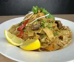Pad thai de carne