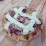 Esfiha Bacon c/ Requeijão cremoso