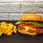BURGER CLASIC