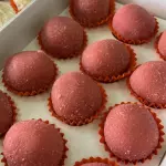BRIGADEIRO BICHO DE PÉ.