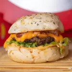 BABY GROOT (MINI BURGUER)