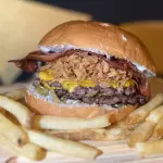 CRISPY ONION BURGER