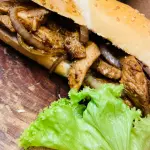 FRANGO NA BAGUETE