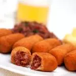 Mandioca com carne seca
