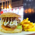 Cazadora burger