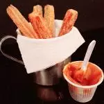 PORÇÃO DE CHURROS CESÁRIO