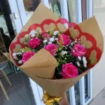 Buquê de 6 rosas rosa ( tradicional)