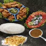 Três em Um Com Salada