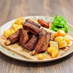 COSTELA DE PORCO C/MANDIOCA 700G