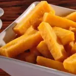 400 gramas de polenta frita