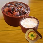 FEIJOADA + ARROZ E FAROFA