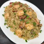 Arroz frito con puerco y camarones
