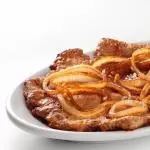 SUCULENTO BIFE DE PERNIL