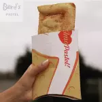 Pastel com Borda Recheada