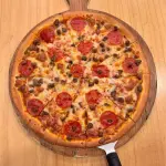 Pizza carnívora