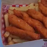 Papas Fritas con Pollo Crispy
