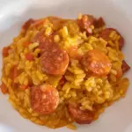 Arroz con chorizo y jamón