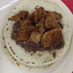 PELLIZCADA DE CHICHARRÓN