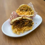 Arepa pollo mechado
