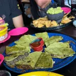 Plato 10 minis quesadillas exoticas