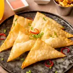 WANTANES CON LANGOSTINOS Y QUESO