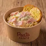 Pasta con salsa lo Alfredo