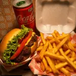 Oferta - Smash Salad + Batata + Lata