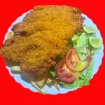 Pollo Apanado con Arroz Blanco