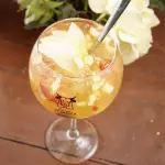 Copa de sangria blanca