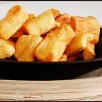 MACAXEIRA FRITA E ERVAS C/ MAIONESE(cópia)