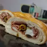 PAN DE JAMON CON QUESO CREMA