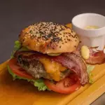 Burger keto con pan keto
